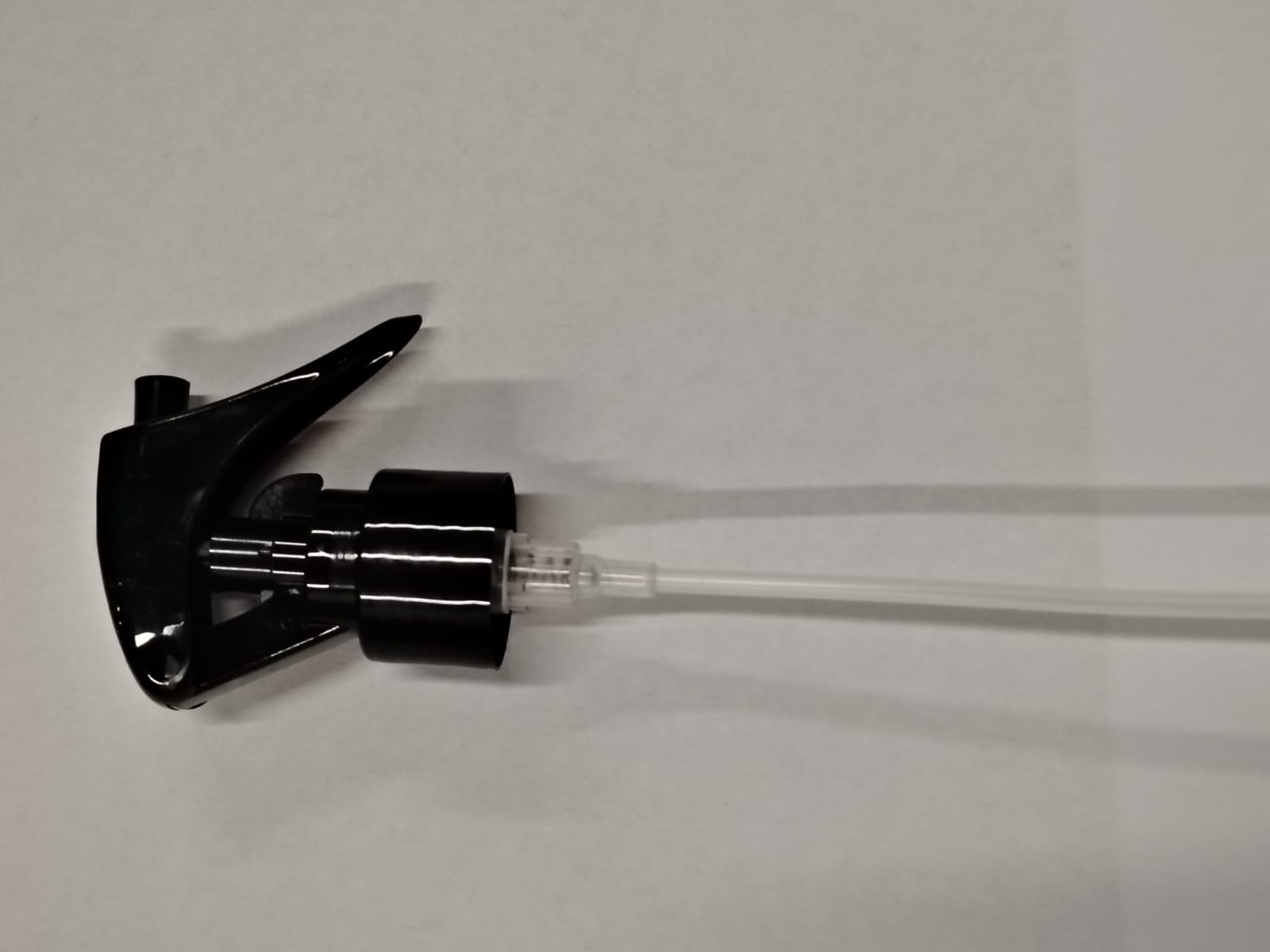 gatillo mini trigger r 24 negro Gatillo mini trigger (Rosca 24/410 – Negro) - Image 1